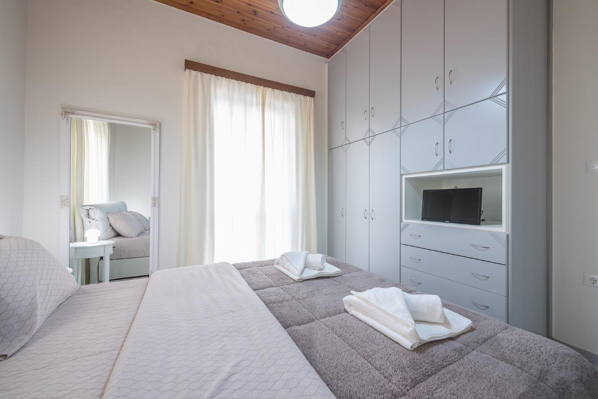 In The Center Of Messolonghi Villa Missolonghi Exterior photo