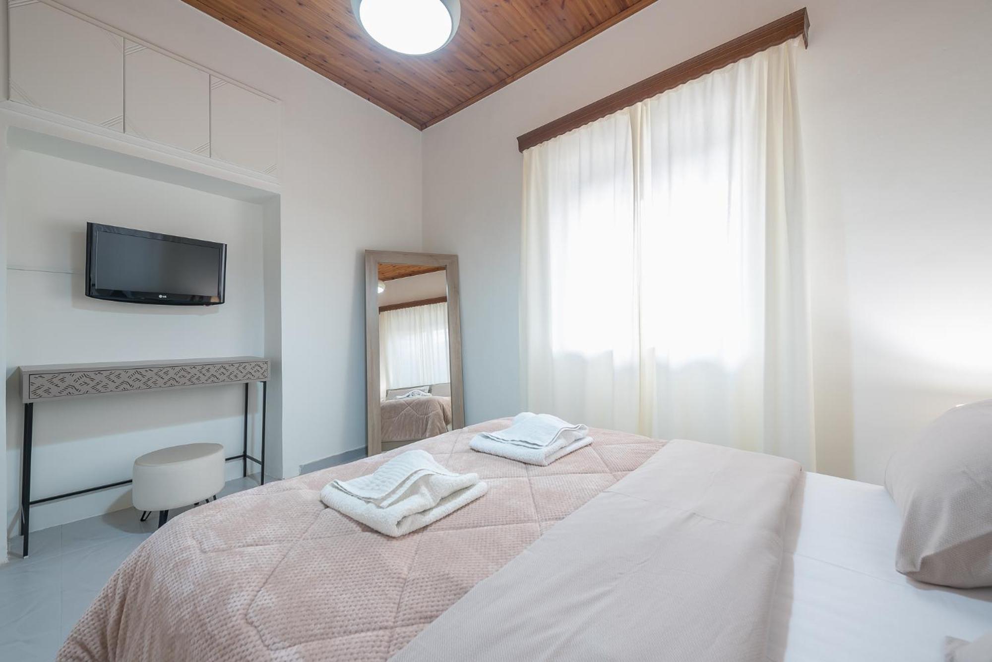 In The Center Of Messolonghi Villa Missolonghi Exterior photo